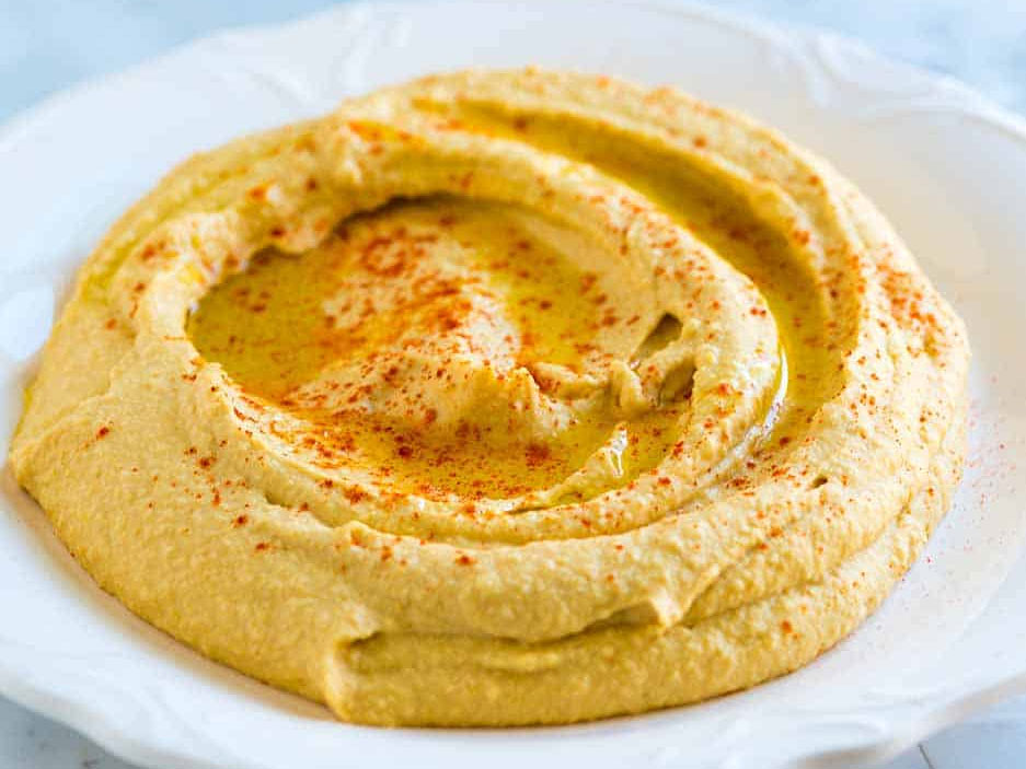 Easy Hummus (Better then Store Bought)