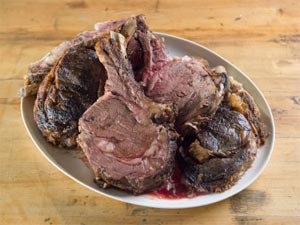 Pan-Seared Prime Rib with Red Wine Reduction